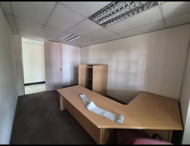 75M² OFFICE TO LET IN RIVONIA